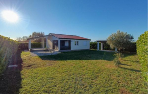 2 Bedroom Awesome Home In Fazana
